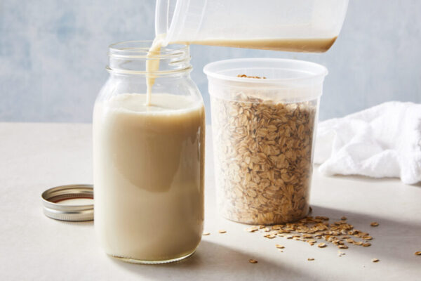 Oat-Milk-Guide-101-Benefits-Recipe-&-Everything-You-Need-To-Know